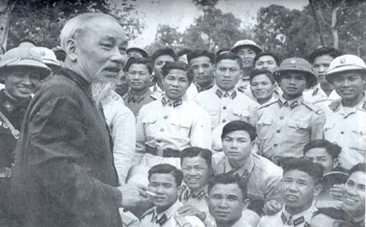 Ngày 12-3-1955: Bác Hồ căn dặn “Toàn Đảng, toàn dân, toàn quân ta phải luôn đoàn kết thành một khối vững chắc”